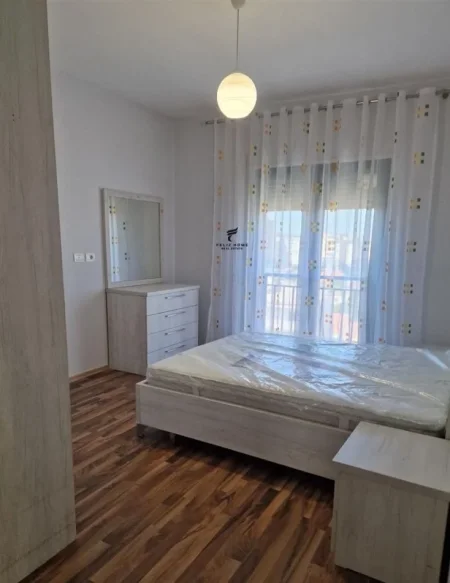 Tirane, jepet me qera apartament 2+1 Kati 6, 108 m² 650 € (ASTIR)