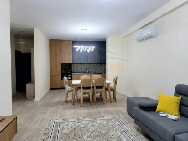 Tirane, jap me qera apartament 2+1+Ballkon Kati 1, 112 m² 1.260 € (LIQENI I THATE)
