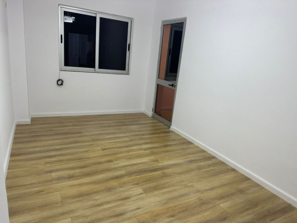 Tirane, shitet apartament 2+1+Ballkon Kati 2, 77 m² 120.000 € (ASTIR)