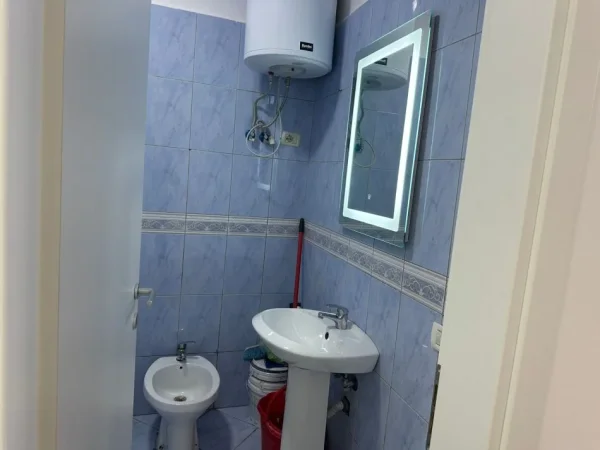 Tirane, shitet apartament 2+1+Ballkon Kati 2, 77 m² 120.000 € (ASTIR)