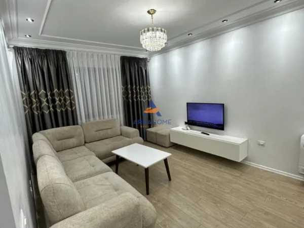 Tirane, shitet apartament 3+1+Ballkon Kati 8, 112 m² 236.000 € 
