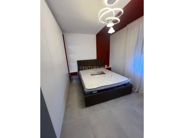 Tirane, jepet me qera apartament 2+1 Kati 3, 70 m² 800 € (Ura e Tabakeve)