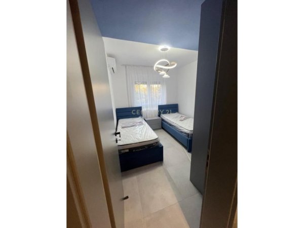 Tirane, jepet me qera apartament 2+1 Kati 3, 70 m² 800 € (Ura e Tabakeve)