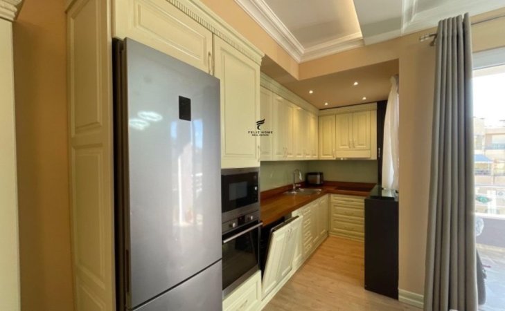 Tirane, jepet me qera apartament 3+1 Kati 5, 126 m² 1.000 € (LIQENI I THATE)