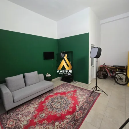 Shqiperi, jepet me qera dyqan Kati 0, 50 m² 250 € (rrapo hekali)