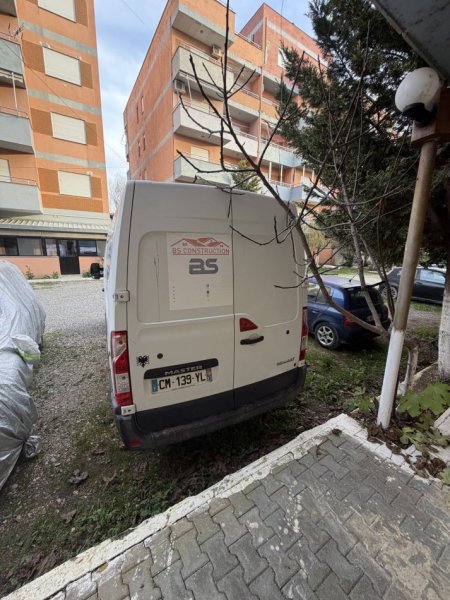Durres Plazh, shes Furgon RENAULT MASTER Nafte, e bardhë manuale Kondicioner 227.548 km 10.000 €