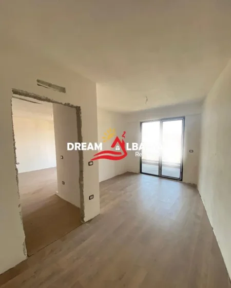Tirane, shitet apartament 1+1 , 79 m² 128.000 € (Fusha Aviacionit)