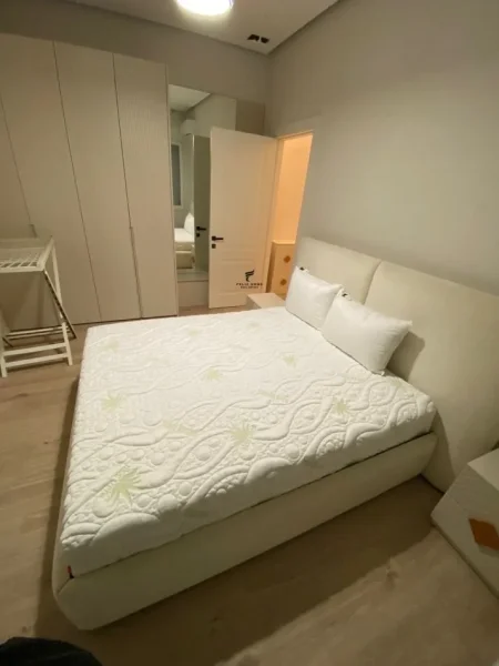 Tirane, jepet me qera apartament 1+1 Kati 1, 75 m² 650 € (SELVIA)