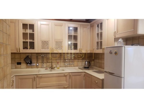 Tirane, shitet apartament 3+1 Kati 7, 112 m² 360.000 € 