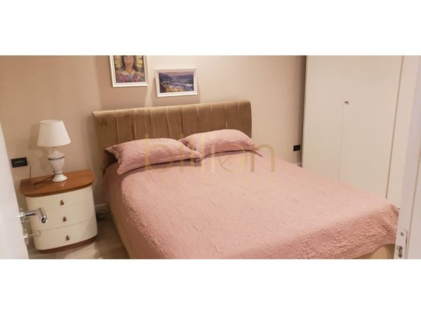 Tirane, shitet apartament 3+1 Kati 7, 112 m² 360.000 € 