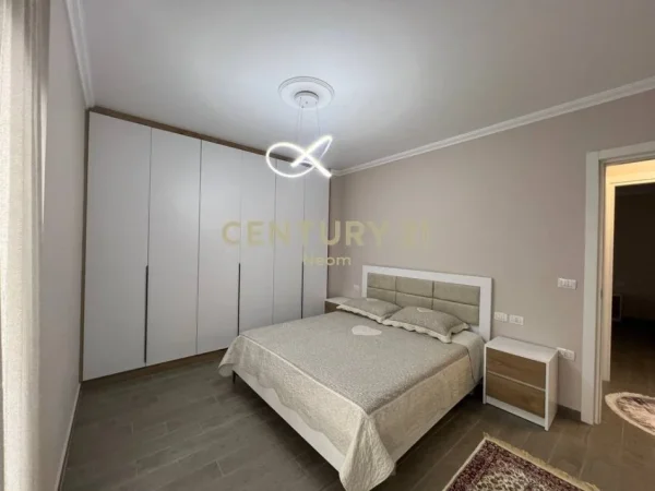 Tirane, jap me qera apartament 2+1 Kati 7, 110 m² 800 € (Don Bosko)
