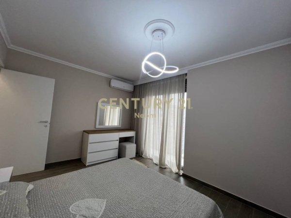 Tirane, jap me qera apartament 2+1 Kati 7, 110 m² 800 € (Don Bosko)