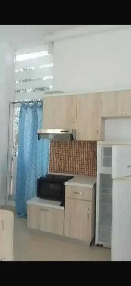 Tirane, jepet me qera garsonier 1+1 Kati 0, 40 m² 300 € (Kodra e Diellit)
