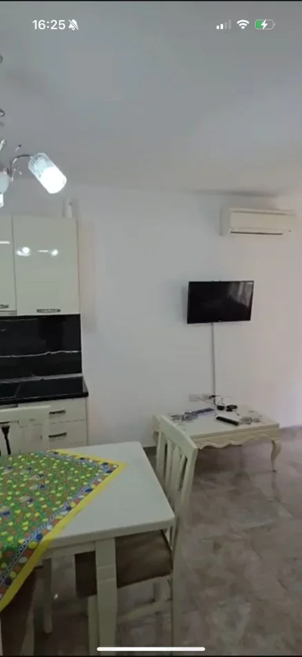 Tirane, jepet me qera apartament 2+1 Kati 3, 90 m² 700 € (Don Bosko)
