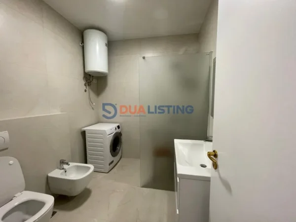 Tirane, jepet me qera apartament 2+1+Ballkon Kati 7, 80 m² 750 € (Rruga e Kavajes)