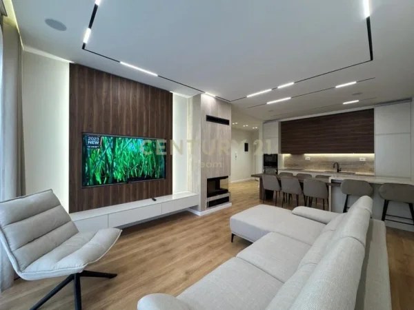 Tirane, jepet me qera apartament 2+1+Ballkon Kati 0, 110 m² 2.100 € (Liqeni Thate)