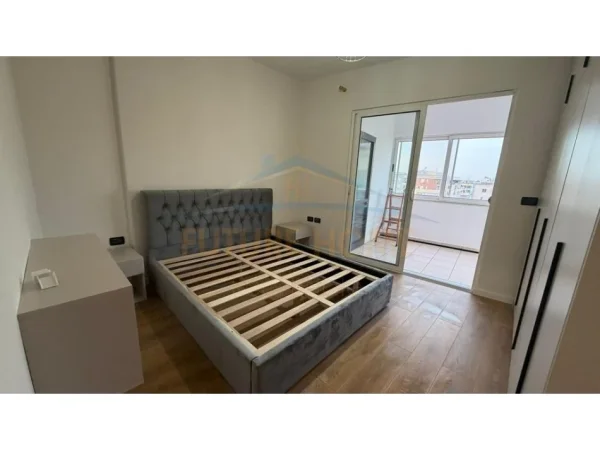 Tirane, shitet apartament 2+1+Ballkon Kati 8, 78 m² 127.000 € (Astir)