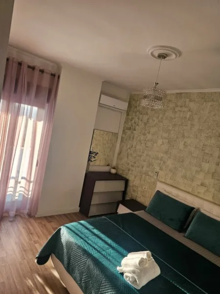 Tirane, jepet me qera apartament 3+1+Ballkon Kati 16, 156 m² 1.200 € (Ngjitur me Prokurorinë)