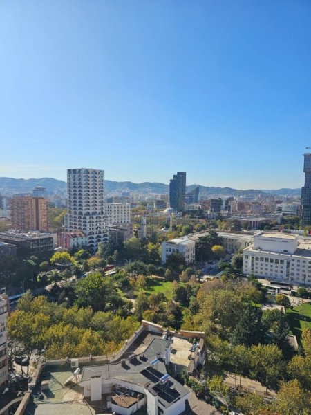 Tirane, jepet me qera apartament 3+1+Ballkon Kati 16, 156 m² 1.200 € (Ngjitur me Prokurorinë)