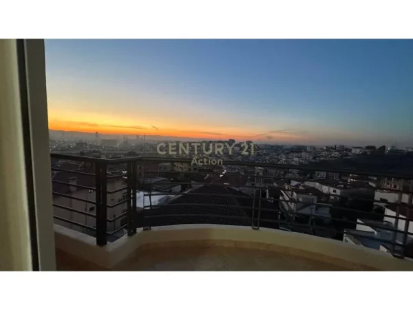 Tirane, jepet me qera apartament 3+1 Kati 5, 94 m² 550 € (Kodra e Priftit)