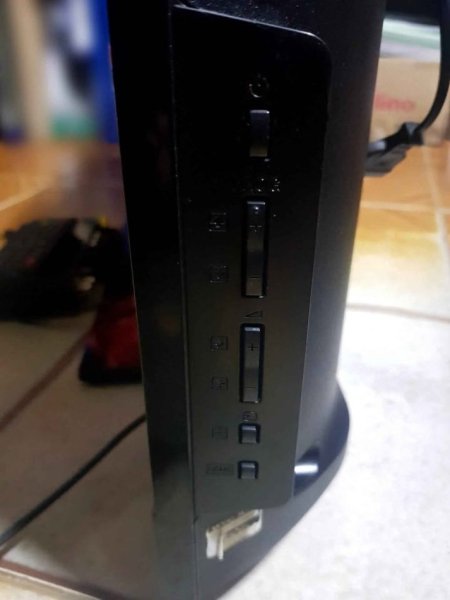 Lushnje, shes Televizor Tv Sony, 32 inch. 33 mij lek te vjetra. (Lexoni te dhenat)