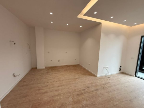 Tirane, shitet apartament 2+1 Kati 11, 107 m² 321.000 € (Rruga e Barrikadave.)