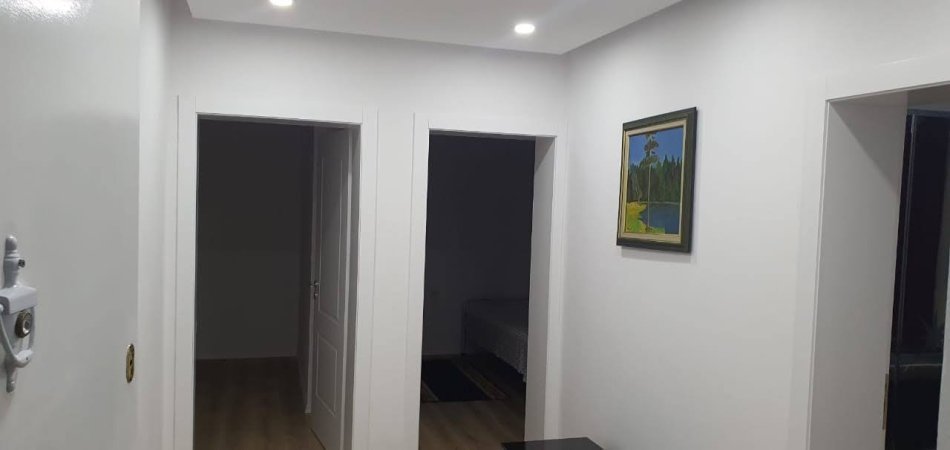 Tirane, jepet me qera apartament 2+1 Kati 4, 85 m² 550 € (brryli)
