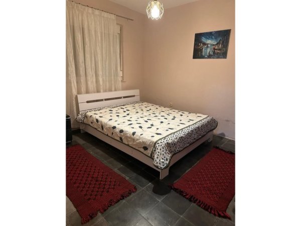 Tirane, jepet me qera apartament 2+1 Kati 1, 66 m² 350 € (Bllok)