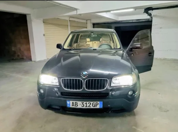 Durres, shitet makine BMW X3 E83 2.0 D, Nafte, manuale Klima 202.000 km 6.000 €