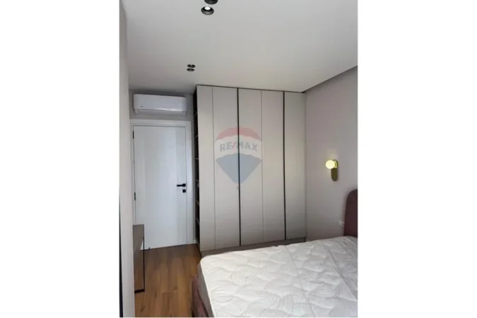 Tirane, jepet me qera apartament 1+1+Ballkon , 75 m² 750 € (Rruga 4 Deshmoret)