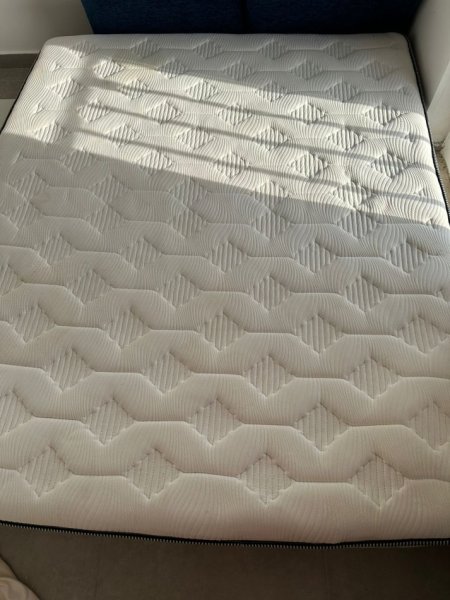 Tirane, shes shes dyshek dopio 60 euro ne gjendje perfekte 60 €