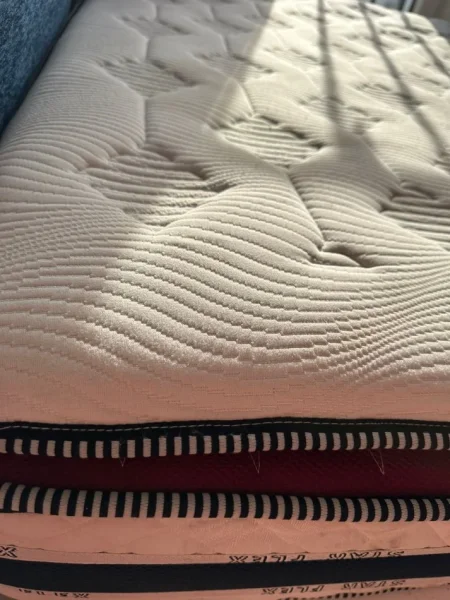 Tirane, shes shes dyshek dopio 60 euro ne gjendje perfekte 60 €