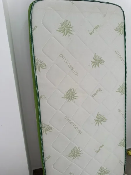 Tirane, shes shes dy dyshek dopio dhe tek 90 euro te dy ne gjendje perfekte 90 €