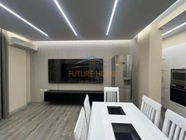 Tirane, jepet me qera apartament 3+1+Ballkon Kati 1, 145 m² 800 € (Don Bosko)