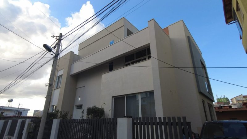 Shitet nga Pronari, VILË ELITARE MULTIFAMILJARE – NDËRTIM I RI 2023, 3 Katshe, 360 m² 800.000 €