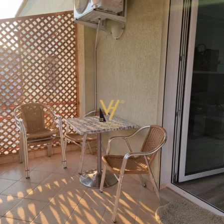 Tirane, jepet me qera apartament 2+1+Ballkon Kati 5, 110 m² 900 € (KOMUNA E PARISIT)