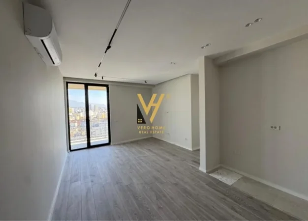 Tirane, jepet me qera apartament 2+1+Ballkon Kati 12, 104 m² 1.100 € (MINE PEZA)