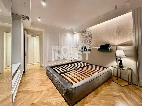 Tirane, shitet apartament 2+1 Kati 3, 165 m² 369.000 € (Kopshti Botanik)