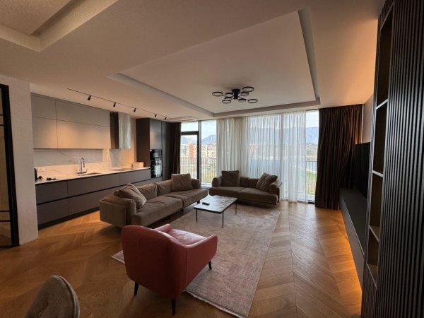 Tirane, shitet apartament 2+1 Kati 6, 135 m²  (Liqeni i Tiranes)