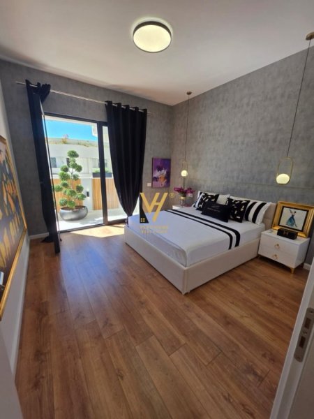 Tirane, jepet me qera apartament 1+1+Ballkon Kati 8, 74 m² 900 € (VASIL SHANTO)