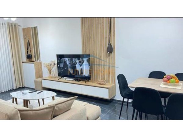 Tirane, jepet me qera apartament 1+1+Ballkon Kati 1, 46 m² 400 € (Kompleksi Kaimi)