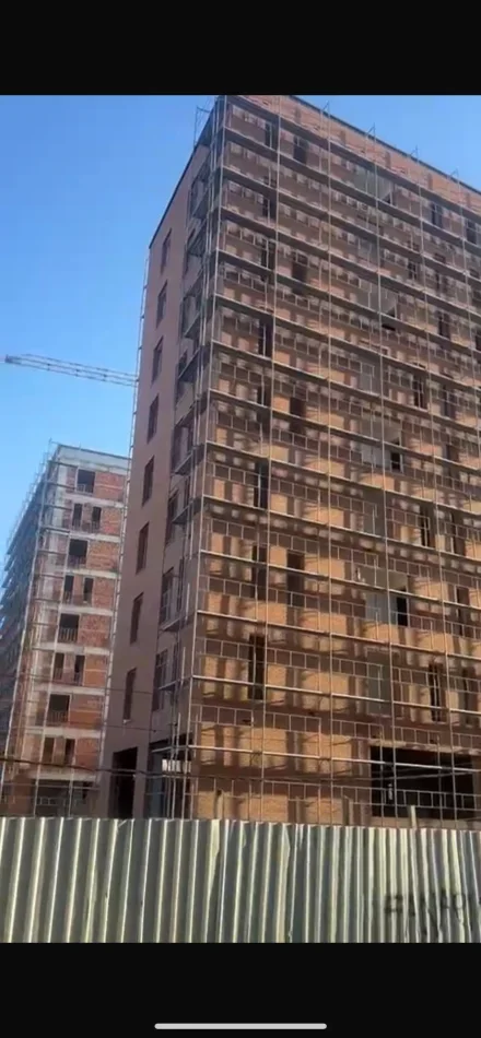 Tirane, shitet apartament 2+1 Kati 6, 132.000 € 