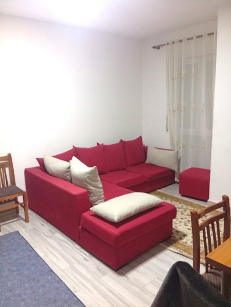 Shitet Apartament 1+1 ne 5 Maj, pas Concordit,   100.700 €URO