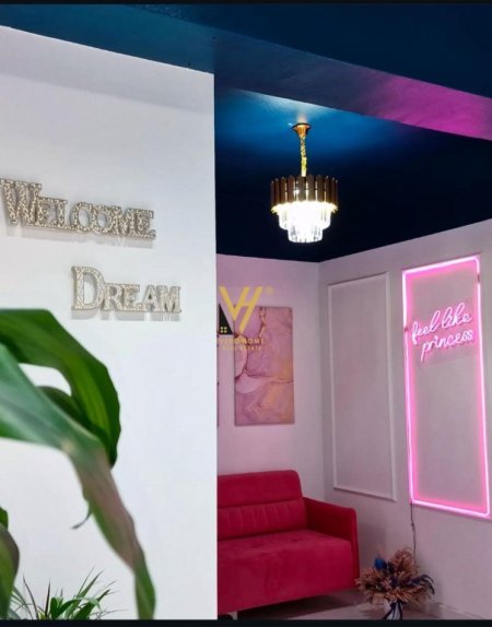 Tirane, jepet me qera ambjent biznesi Kati 2, 70 m² 800 € (MYSLYM SHYRI)