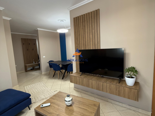 Tirane, jepet me qera apartament 2+1+Ballkon Kati 7, 100 m² 675 € 