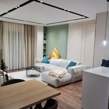 Tirane, jepet me qera apartament 1+1+Ballkon Kati 4, 65 m² 450 € (thoma koxhaj) Misto Mame