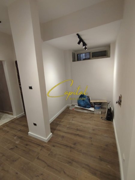 Tirane, jepet me qera dyqan Kati 0, 30 m² 1.300 € (MYSLYM SHYRI)