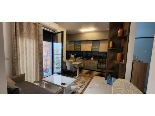 Tirane, shitet apartament 2+1+Ballkon Kati 2, 75 m² 150.000 € (Porcelan)