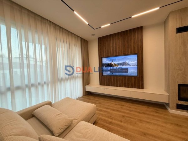 Tirane, jepet me qera apartament 1+1+Ballkon Kati 2, 78 m² 1.350 € (Green Valley)