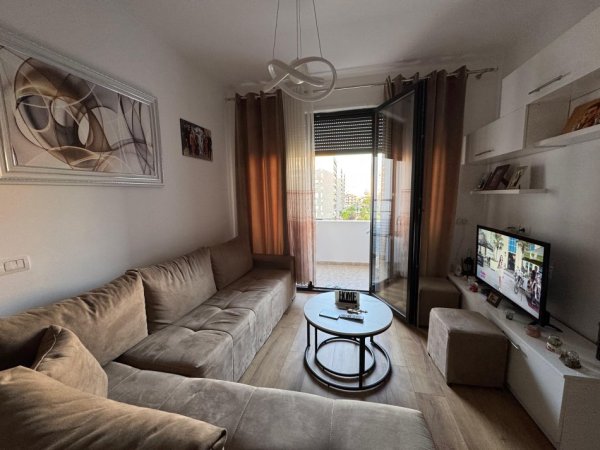 Tirane, shitet apartament 2+1 Kati 4, 78 m² 160.000 € (Don Bosko)